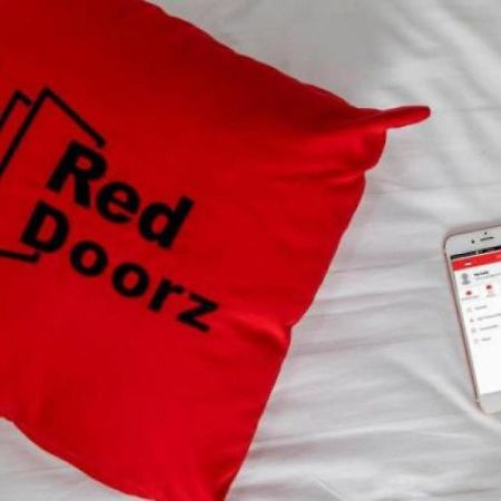 Reddoorz Plus Near Sukajadi 2 Bandung Exterior foto