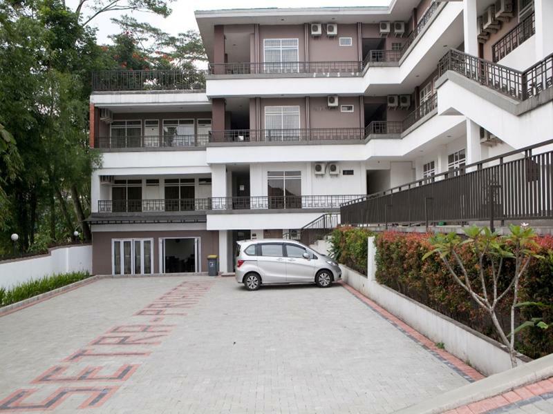 Reddoorz Plus Near Sukajadi 2 Bandung Exterior foto