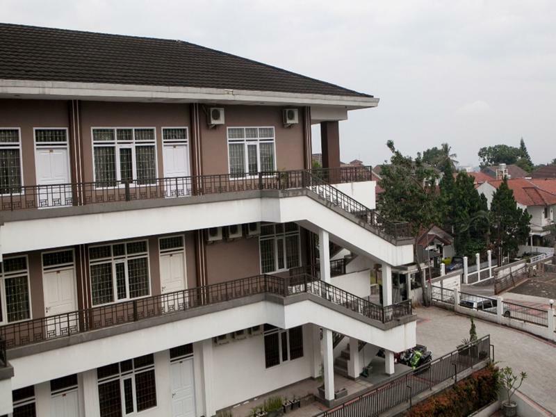 Reddoorz Plus Near Sukajadi 2 Bandung Exterior foto